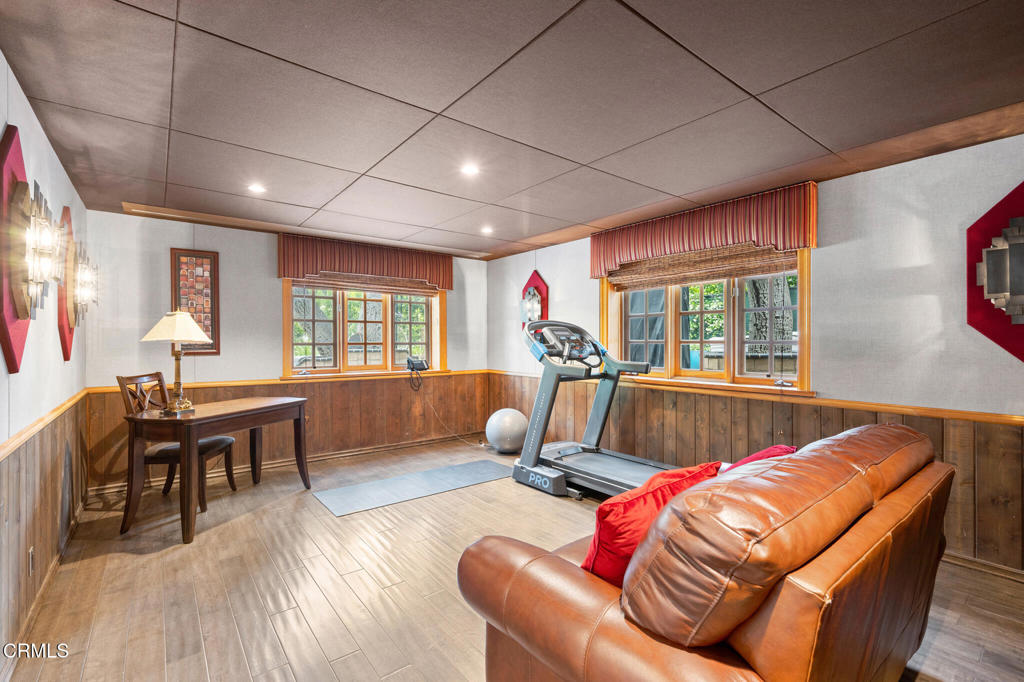525 Berkshire Avenue Property Photo 38