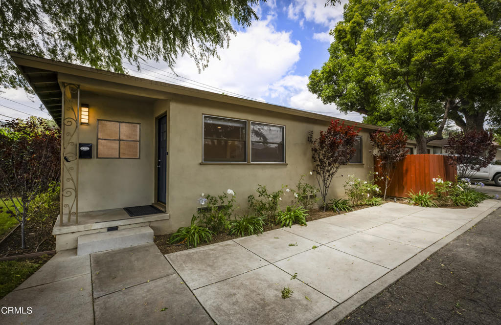 420 Violet Avenue Property Photo 1