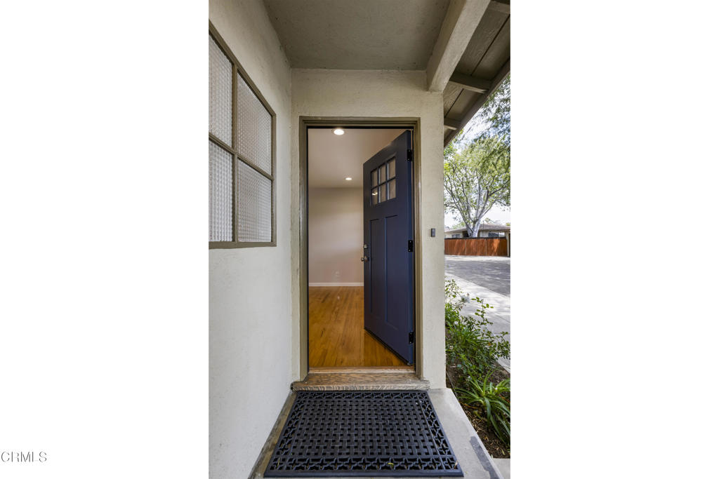 420 Violet Avenue Property Photo 3