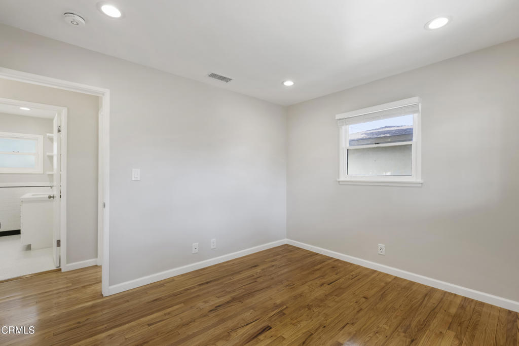 420 Violet Avenue Property Photo 11