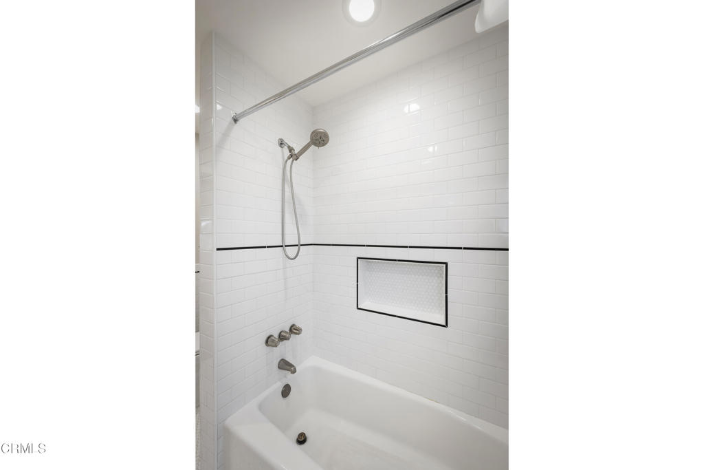 420 Violet Avenue Property Photo 14