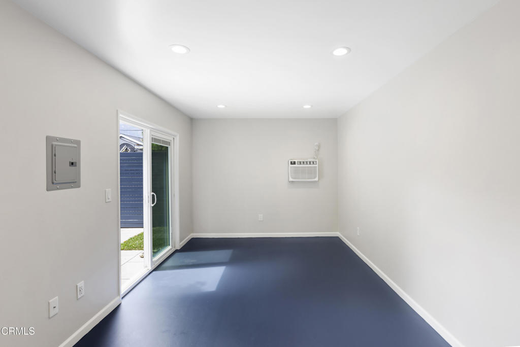 420 Violet Avenue Property Photo 22