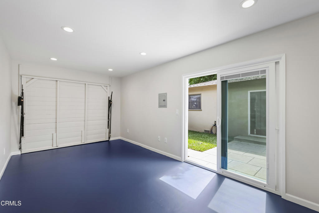 420 Violet Avenue Property Photo 23