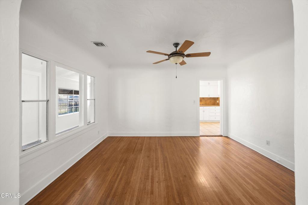614 N Lemon Avenue Property Photo 6