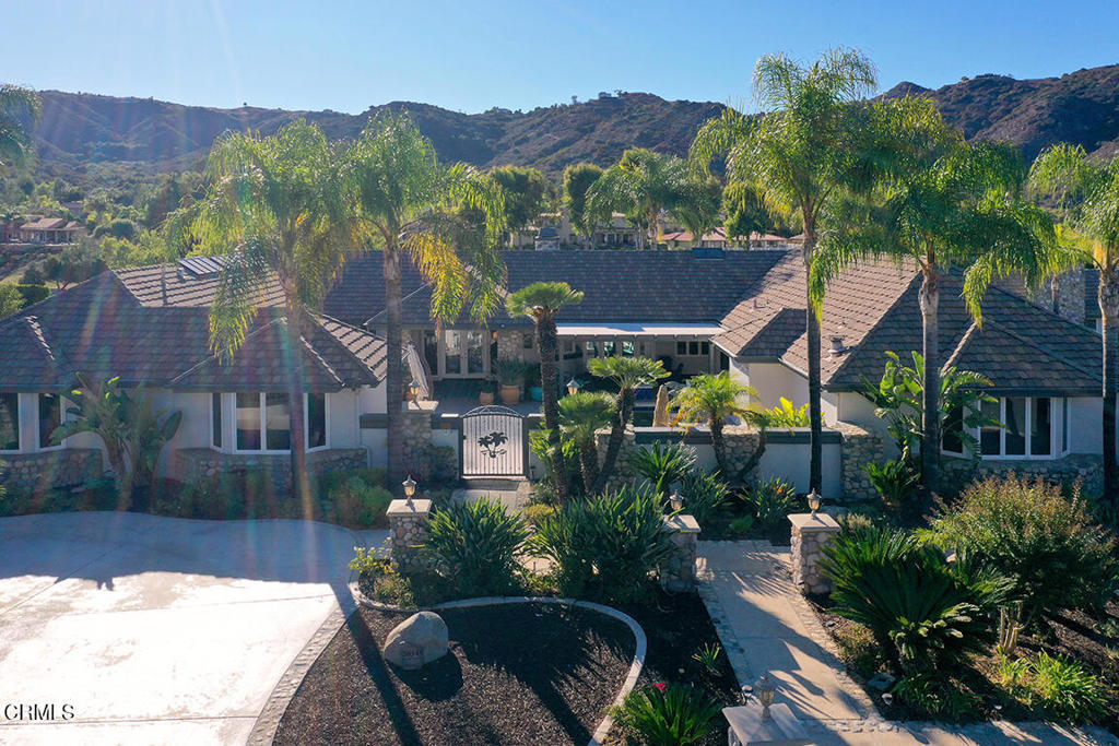 38543 Hillside Trail Drive Property Photo 3