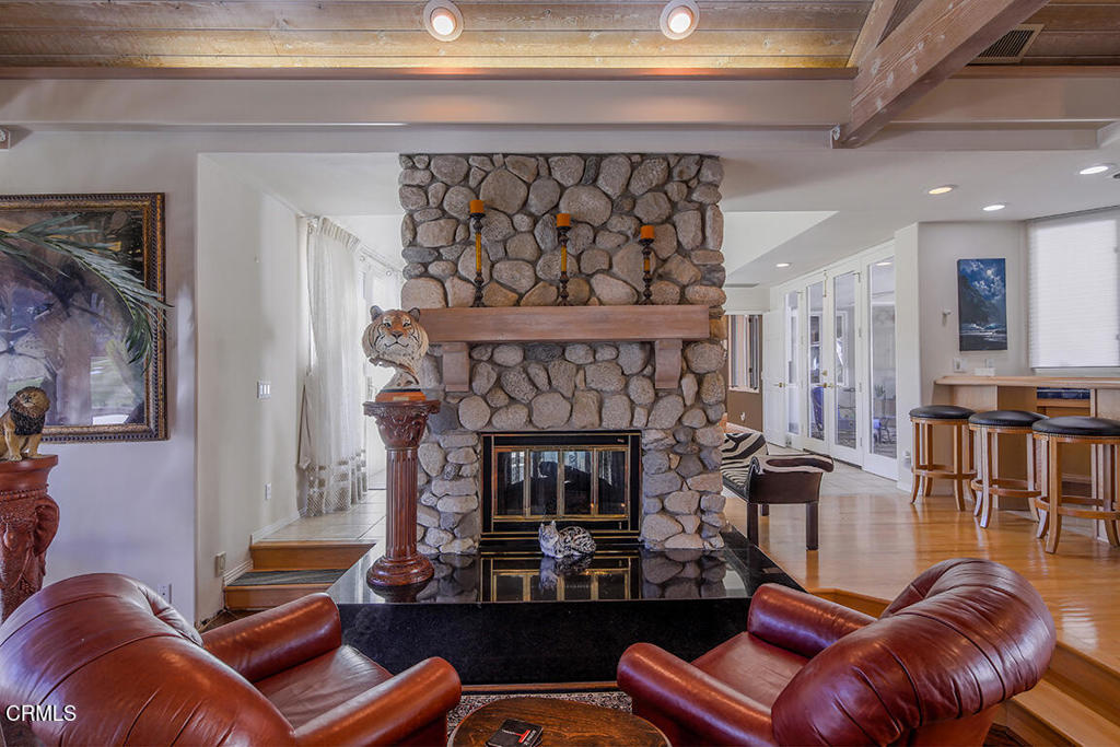 38543 Hillside Trail Drive Property Photo 9
