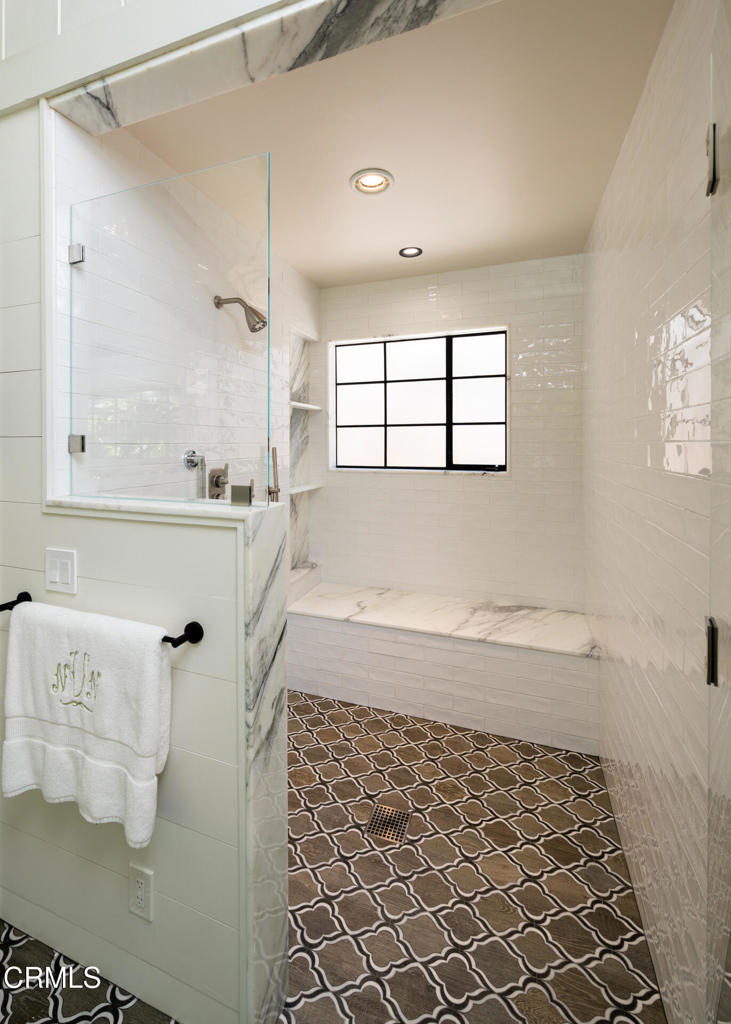 1115 S Oak Knoll Avenue Property Photo 13