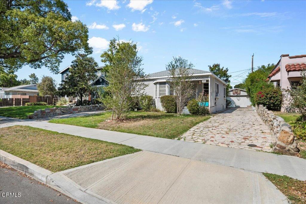 815 N Kenwood Street Property Photo 1