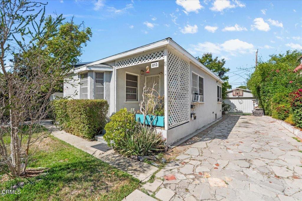 815 N Kenwood Street Property Photo 3
