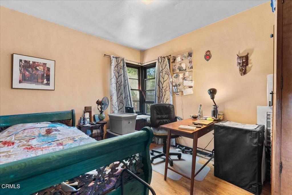 815 N Kenwood Street Property Photo 4