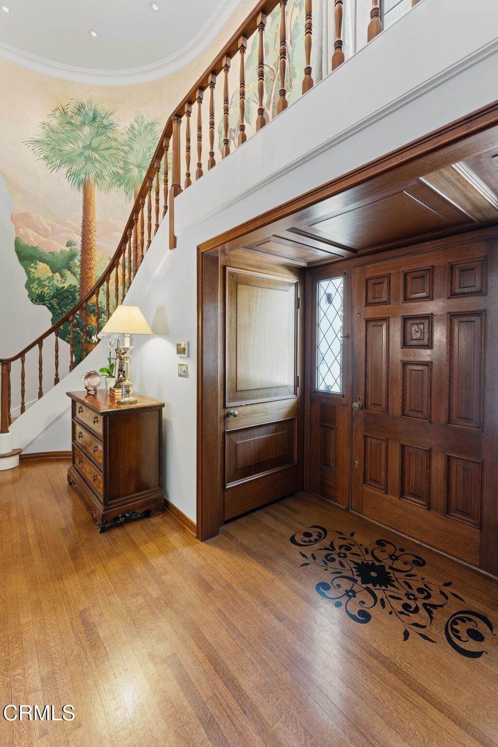 965 San Marino Avenue Property Photo 4