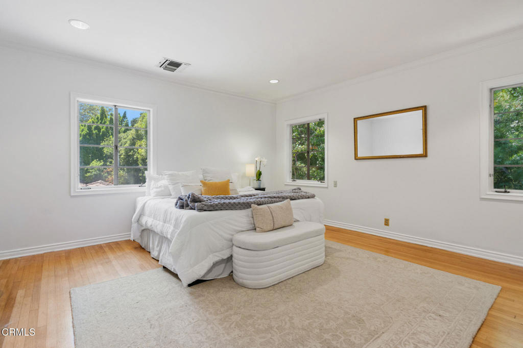 965 San Marino Avenue Property Photo 37