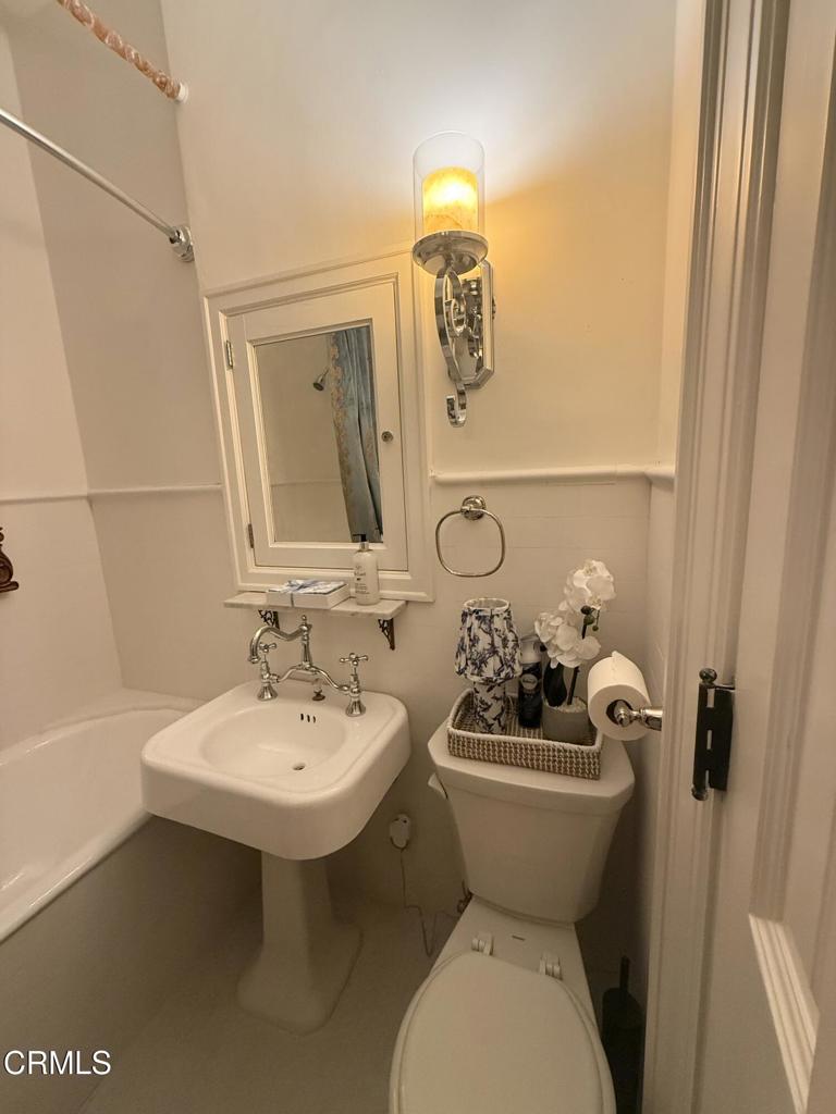 99 S Raymond Avenue 206 Property Photo 10