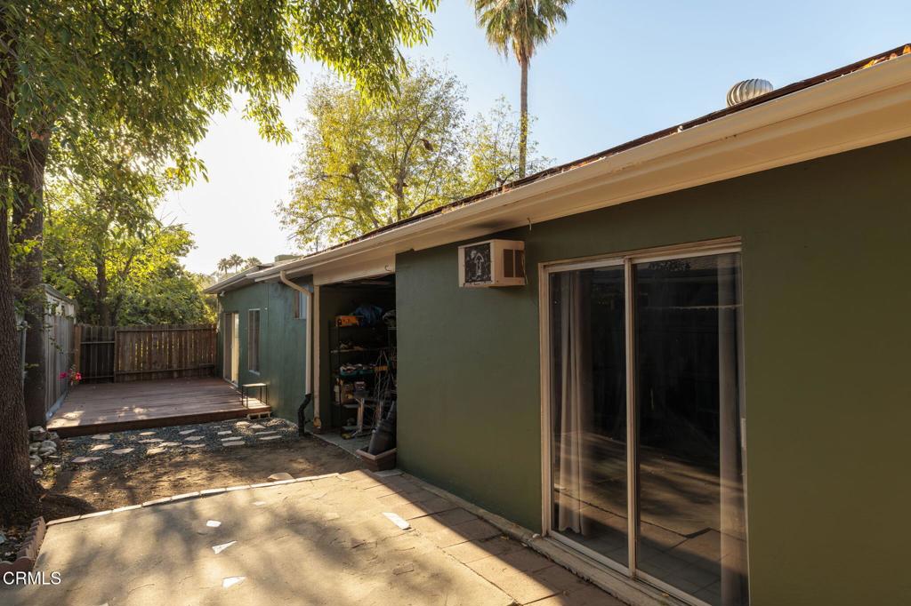 9900 Sunland Boulevard Property Photo 11