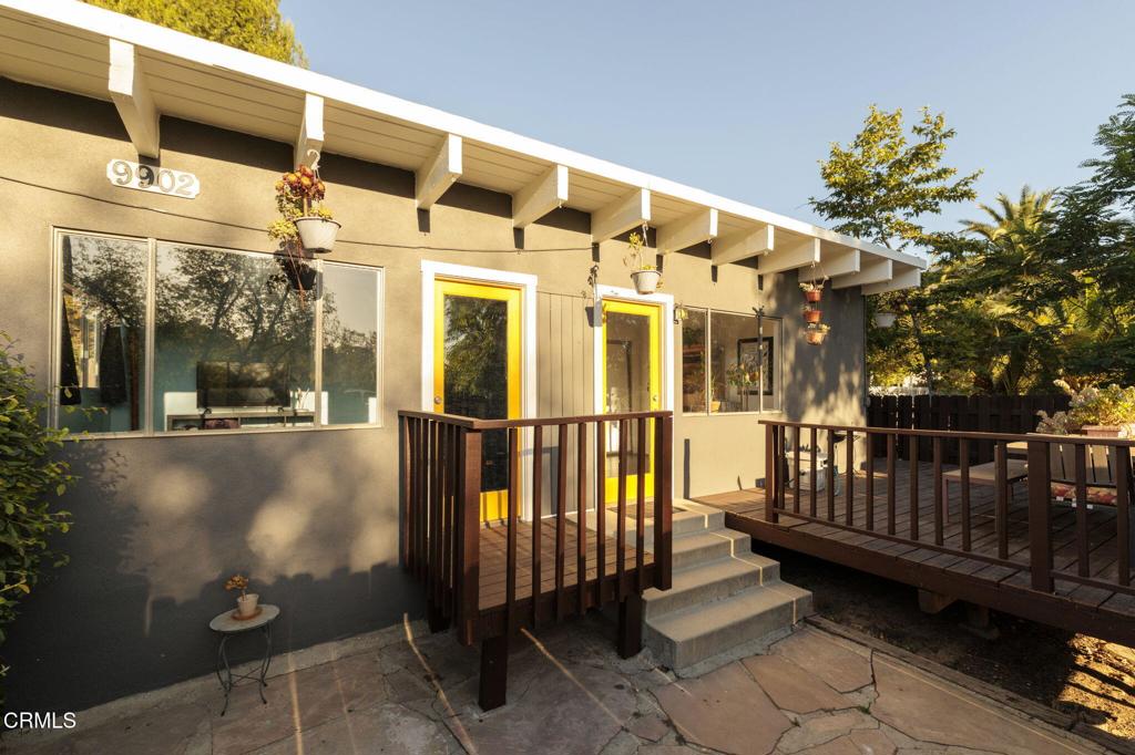 9900 Sunland Boulevard Property Photo 17