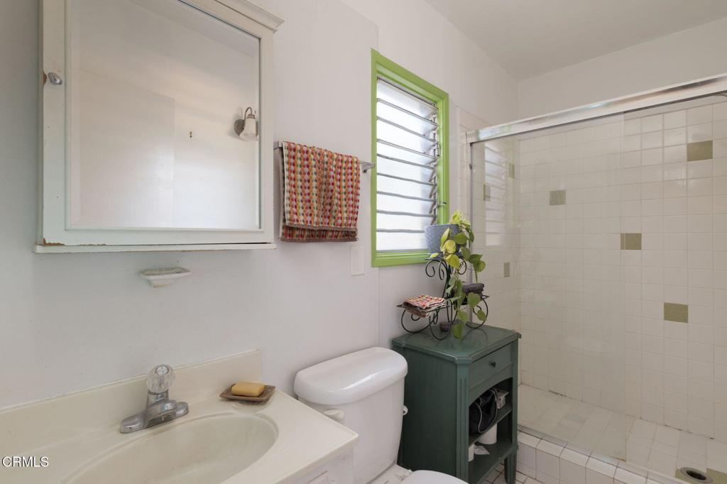 9900 Sunland Boulevard Property Photo 19