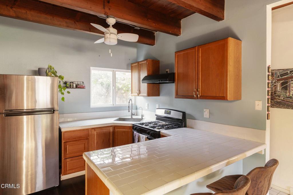 9900 Sunland Boulevard Property Photo 24