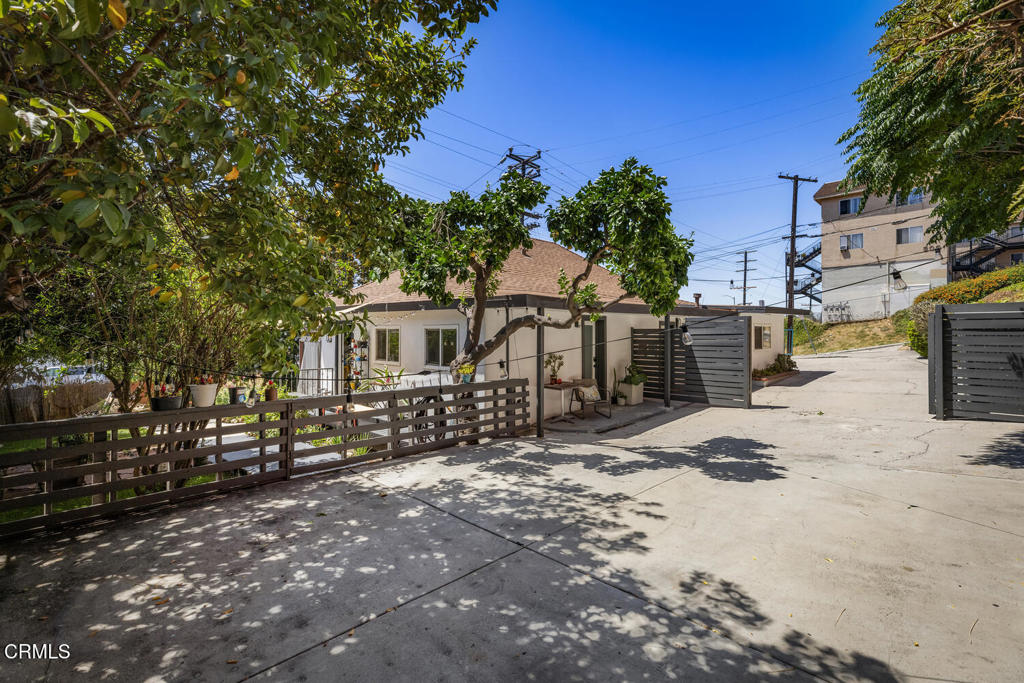 3501 N Figueroa Street Property Photo 24