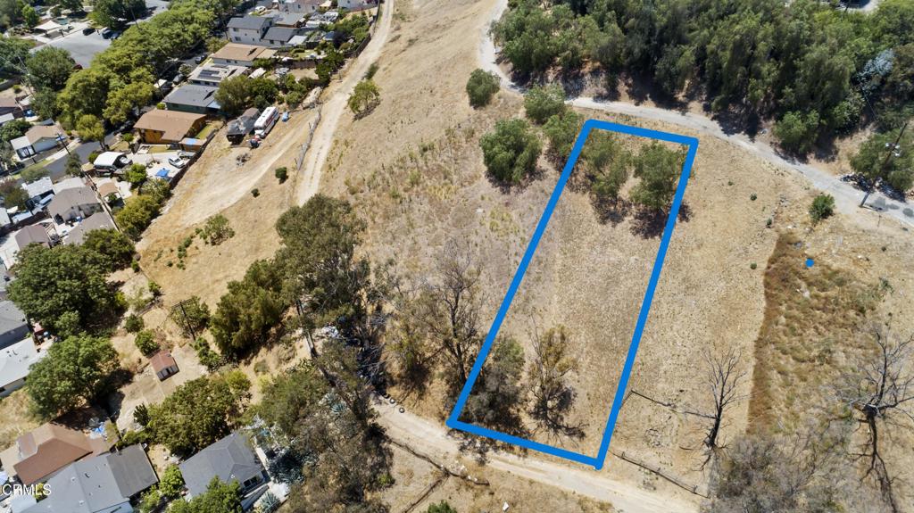 2831 Round Drive Property Photo 5