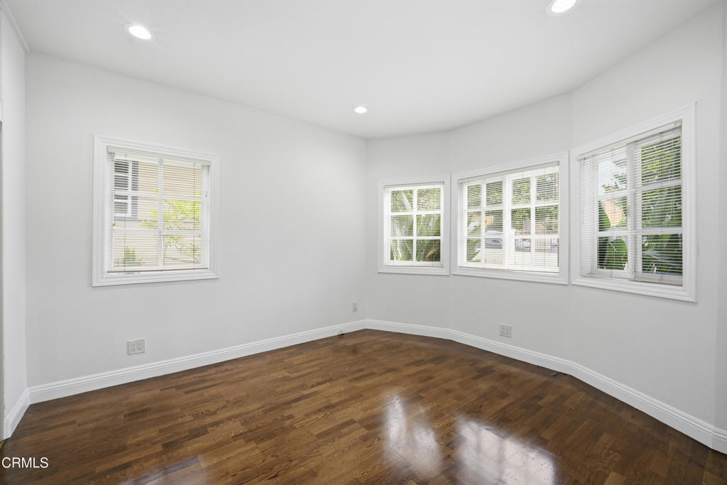 1621 Maltman Avenue Property Photo 8