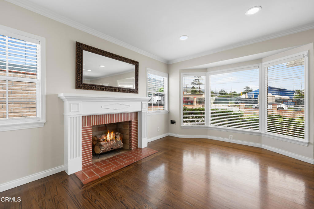 3101 N Olive Avenue Property Photo 6