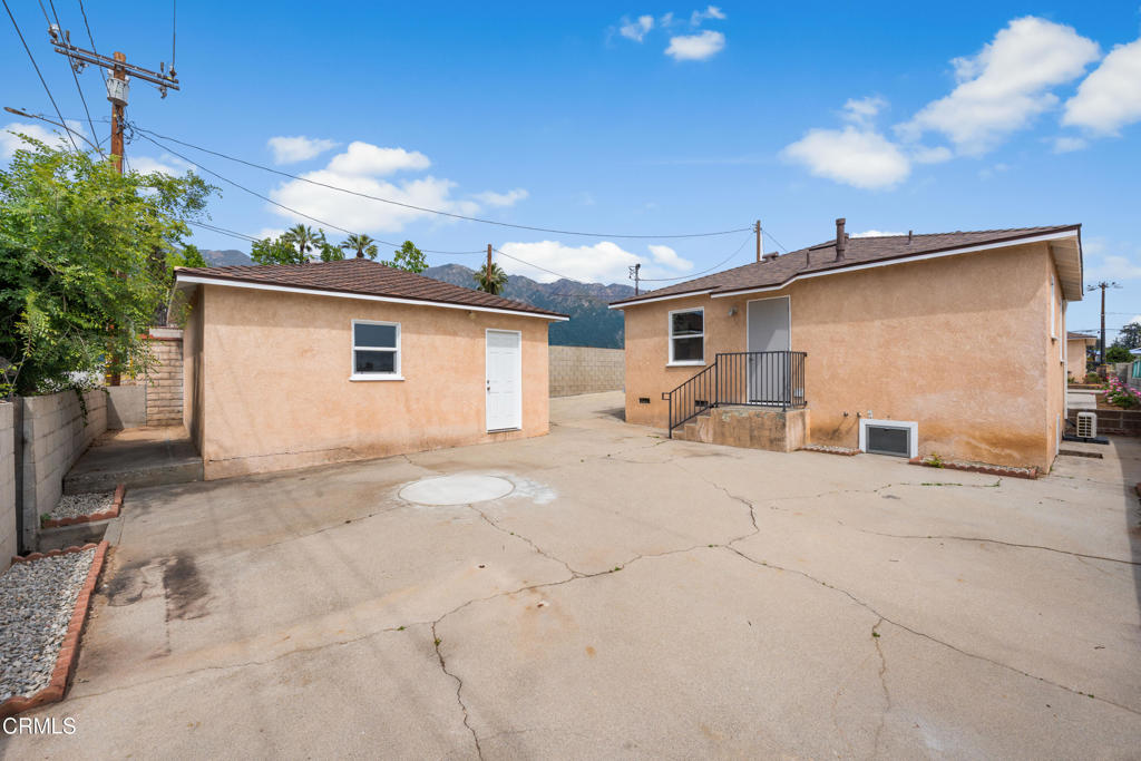 3101 N Olive Avenue Property Photo 26