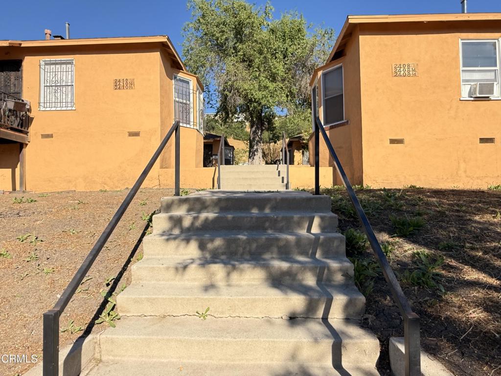 2408 2410 N Eastern Avenue Property Photo 3