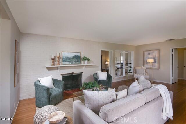 1678 Midwick Drive Property Photo 6