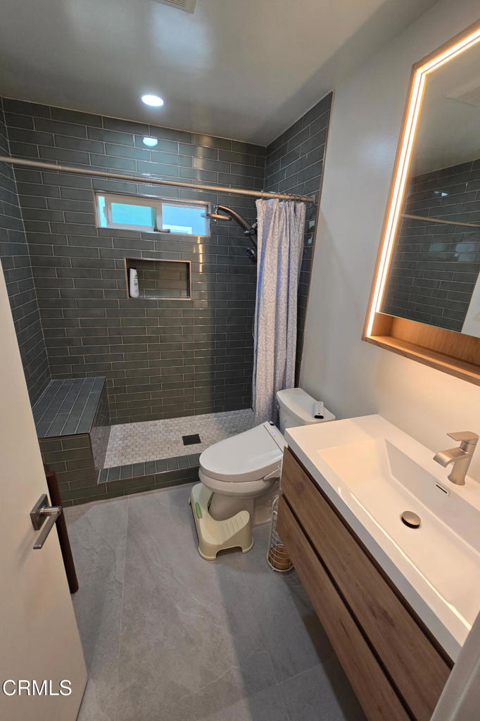 1678 Midwick Drive Property Photo 15