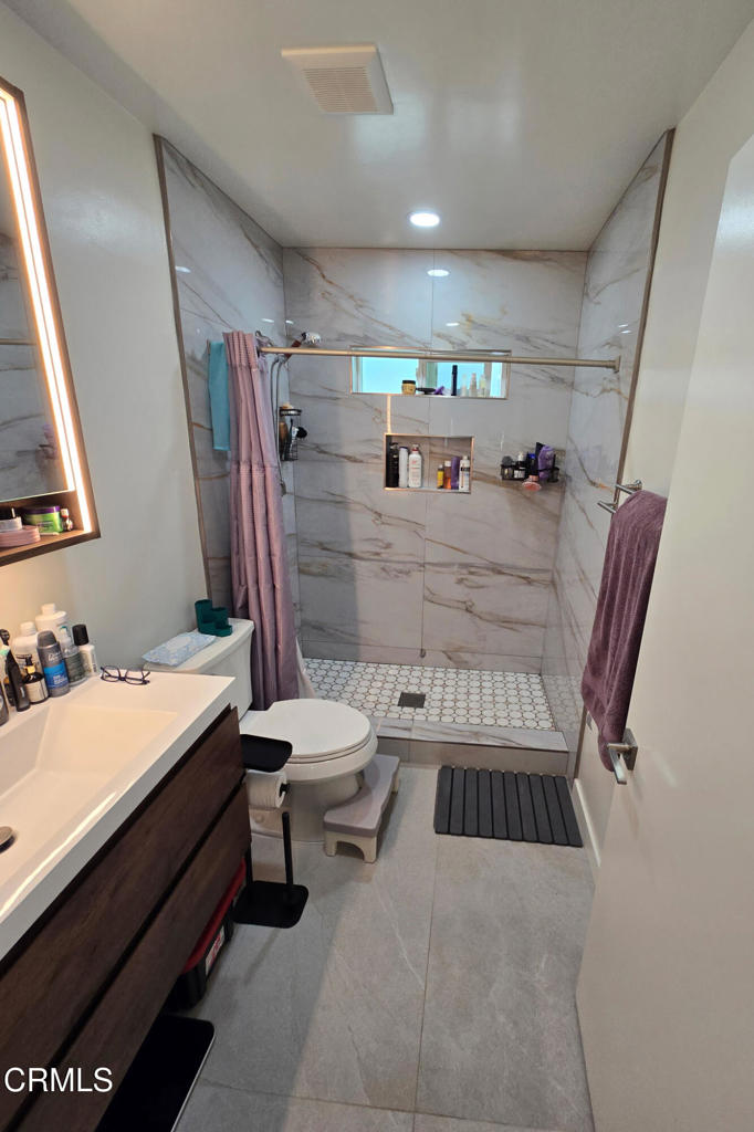 1678 Midwick Drive Property Photo 18