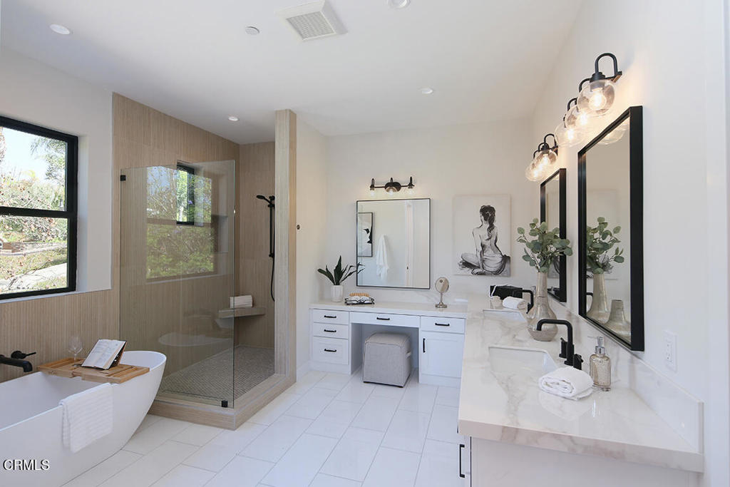 1048 Canyon Creek Place Property Photo 17