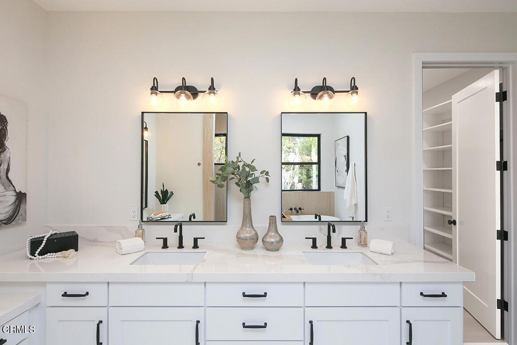1048 Canyon Creek Place Property Photo 19