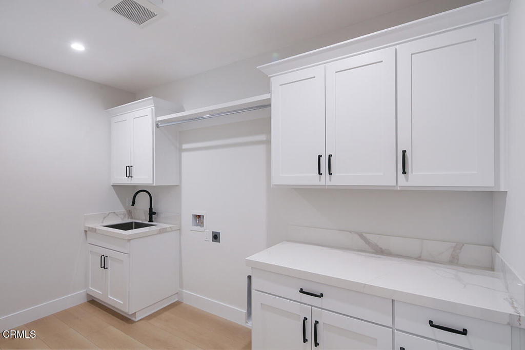 1048 Canyon Creek Place Property Photo 34