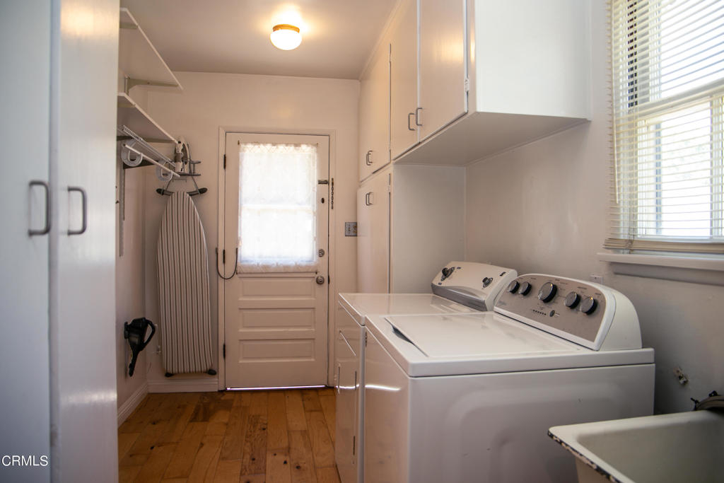 7601 Flight Avenue Property Photo 12