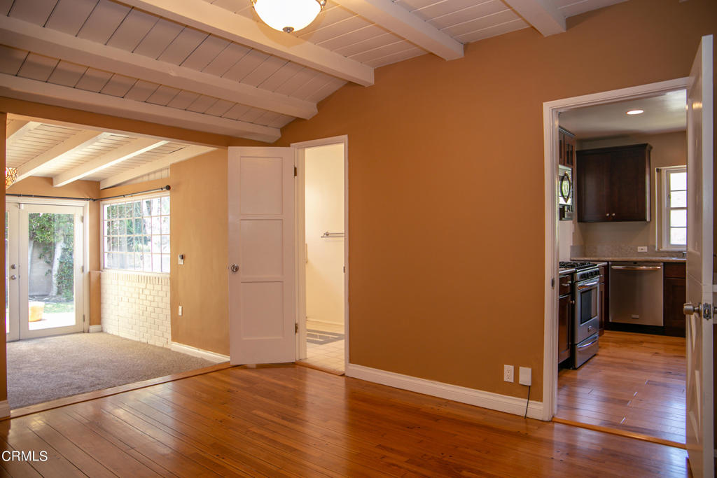 7601 Flight Avenue Property Photo 14