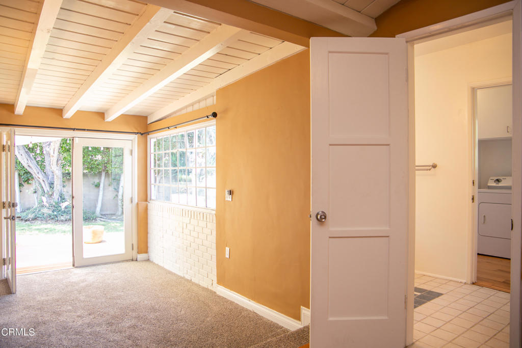 7601 Flight Avenue Property Photo 16