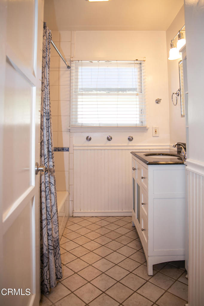 7601 Flight Avenue Property Photo 18