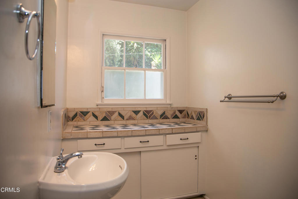 7601 Flight Avenue Property Photo 25