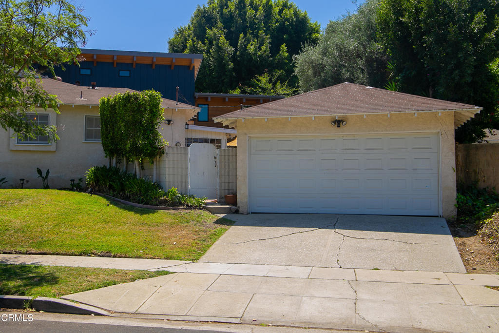 7601 Flight Avenue Property Photo 31