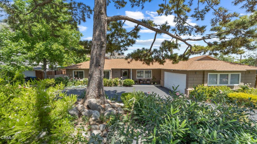 2030 N Altadena Drive Property Photo 1