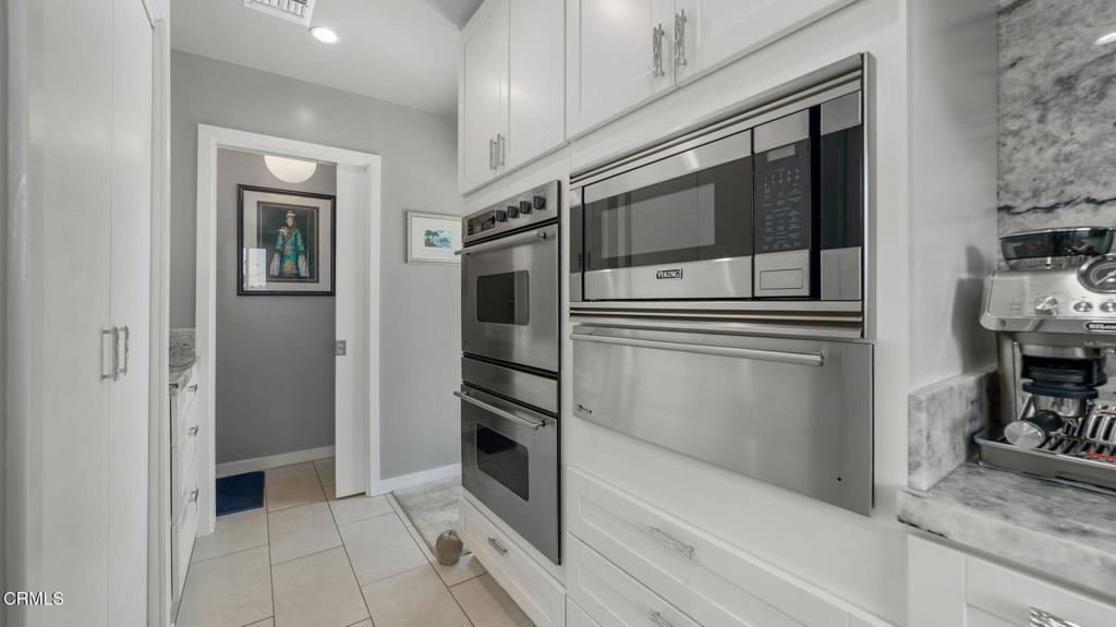 2030 N Altadena Drive Property Photo 17
