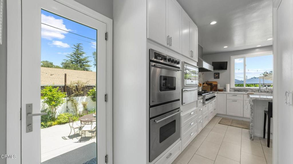 2030 N Altadena Drive Property Photo 18