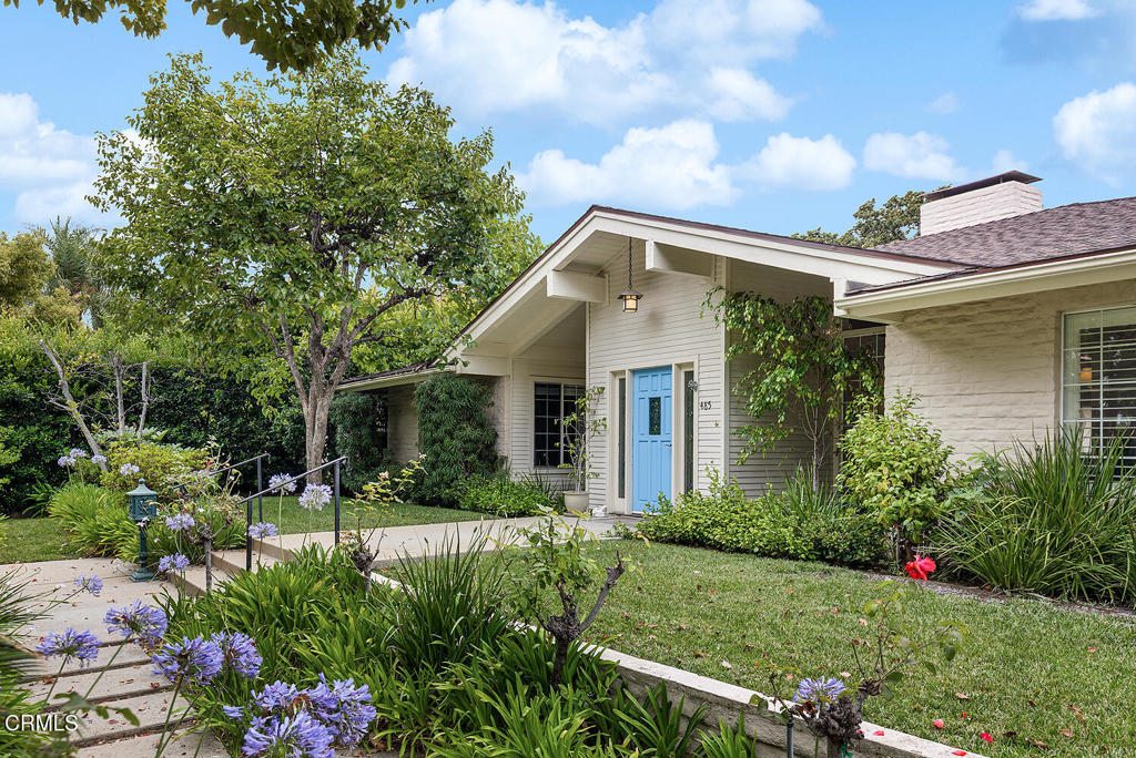 485 Arbor Street Property Photo 4