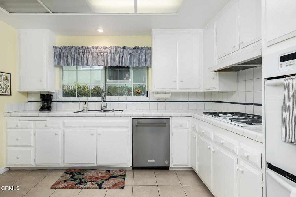 485 Arbor Street Property Photo 15
