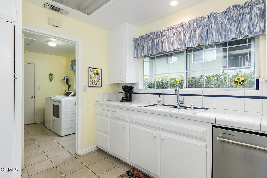 485 Arbor Street Property Photo 17