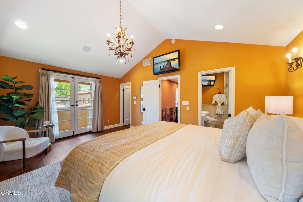 1659 S Oak Knoll Avenue Property Photo 25