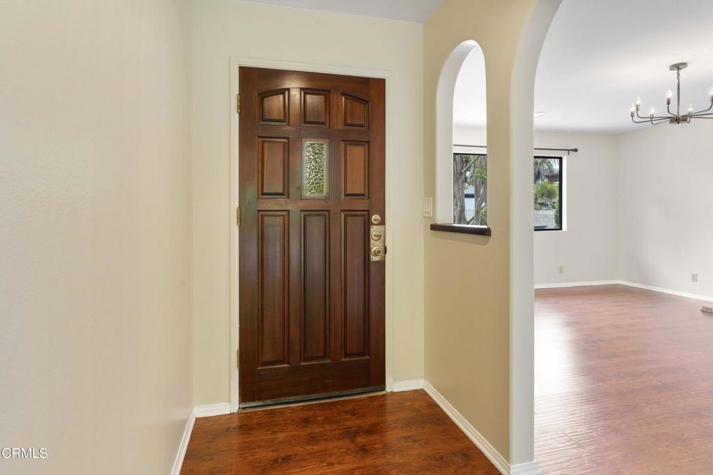 6347 N Muscatel Avenue Property Photo 3