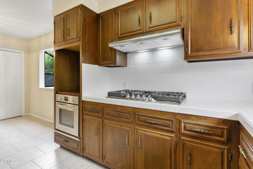 6347 N Muscatel Avenue Property Photo 12