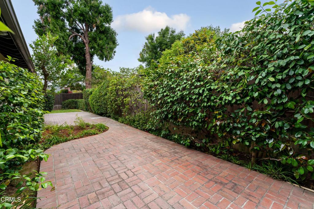 6347 N Muscatel Avenue Property Photo 24