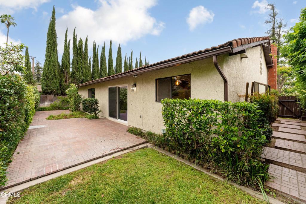 6347 N Muscatel Avenue Property Photo 26